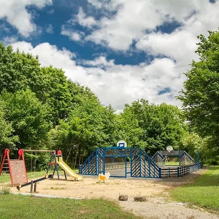 Дом отдыха Le Bleu 20 *