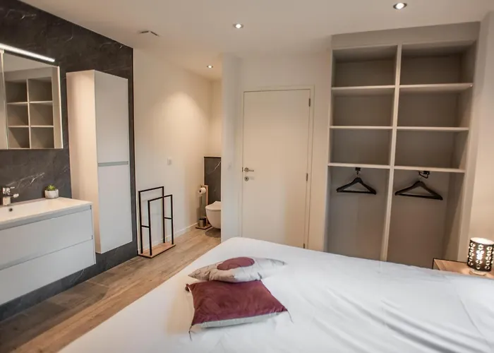 Semesterbostad Le Bleu 20 *